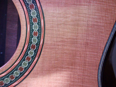 Classical &

Flamenco Guitarmaker