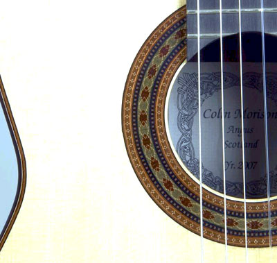 Classical &

Flamenco Guitarmaker